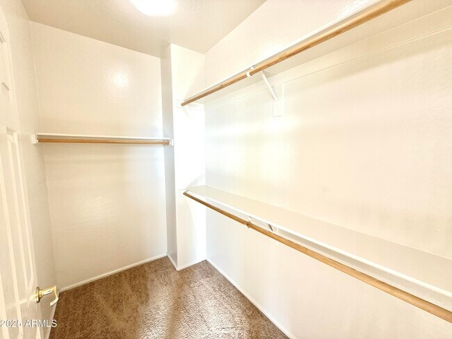 Building Photo - 15029 W Riviera Dr