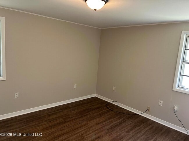 Building Photo - 3464 S Red Banks Rd