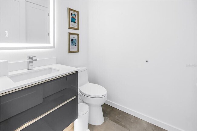 Building Photo - 2314 Floyd St