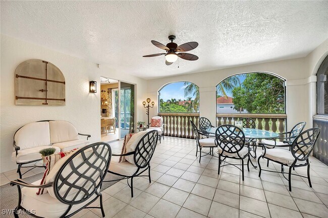 Building Photo - 1004 5th St S