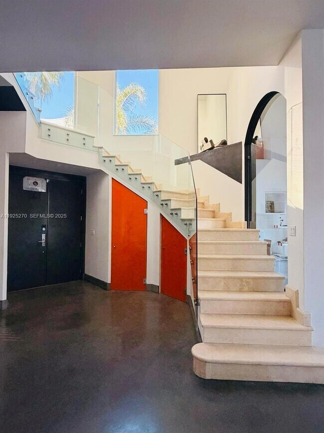 Building Photo - 21025 NE 38th Ave