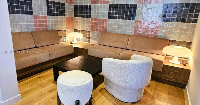 Building Photo - 11 NE 6th St