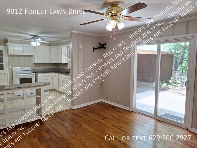 Building Photo - 9012 Forest Lawn Dr