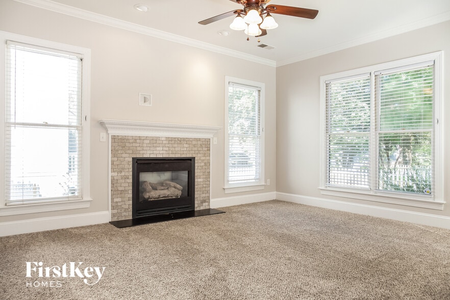 Building Photo - 2818 Saintfield Pl