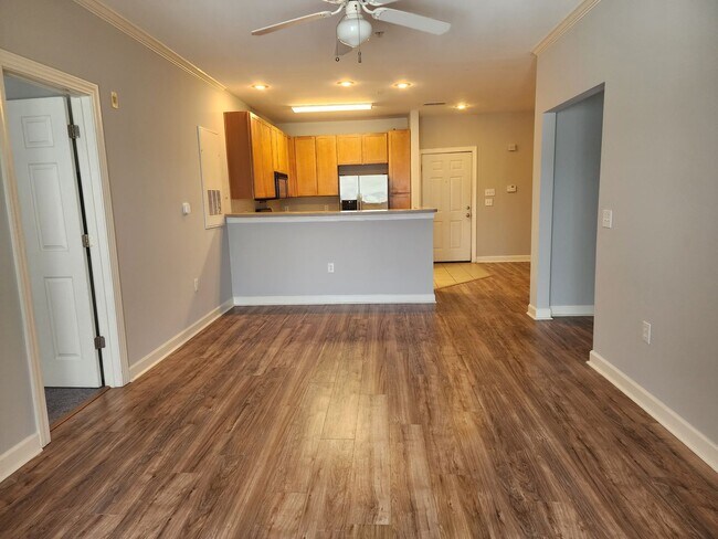 Building Photo - 2 Bedroom | 2 Bath Condo with Garage in Bellingham Park