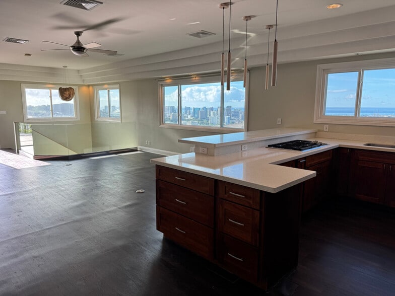 Building Photo - 1011 Alewa Dr