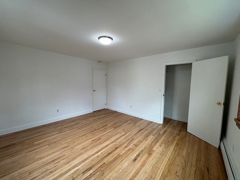 Building Photo - 123 Platt St