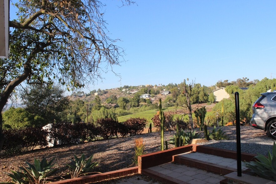 Building Photo - 1637 Grove Rd