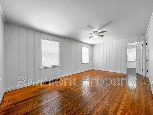 Building Photo - 7635 Wyandotte St