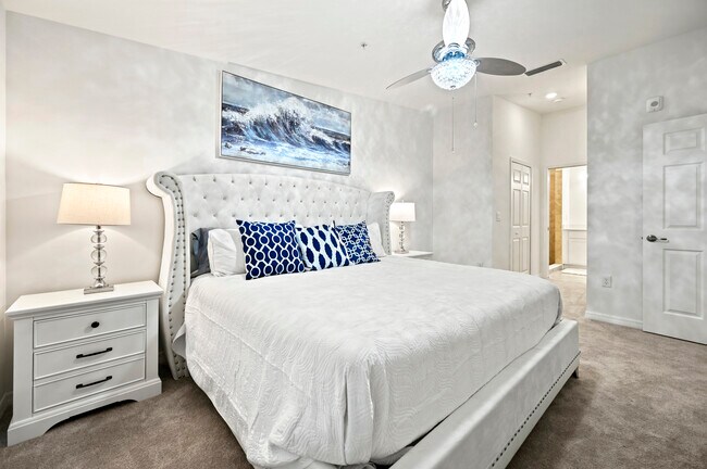 Building Photo - 15950 Grassland Ln