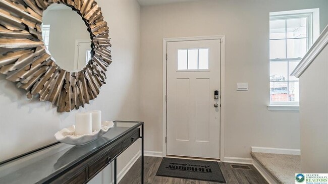 Building Photo - 1083 Meadowlark Dr