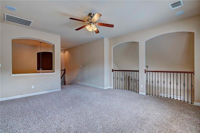 Building Photo - 2409 Santa Clara Ln