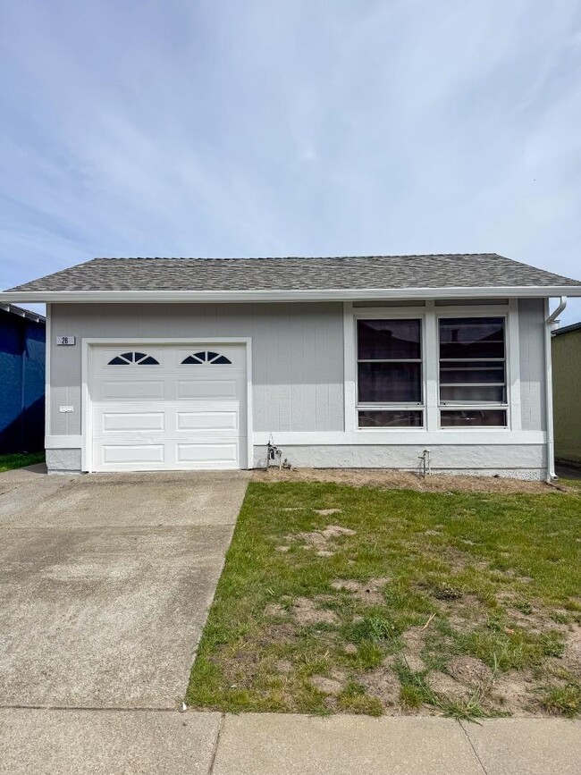 Building Photo - 26 Camelot Ct