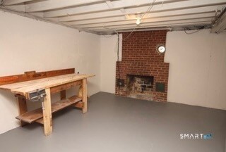 Building Photo - 48 Meadow Farms Rd