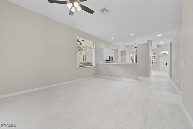 Building Photo - 15560 Laguna Hills Dr