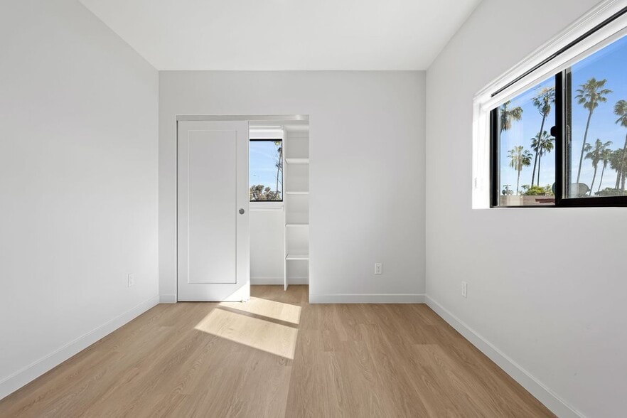 Building Photo - 4787 Panorama Dr