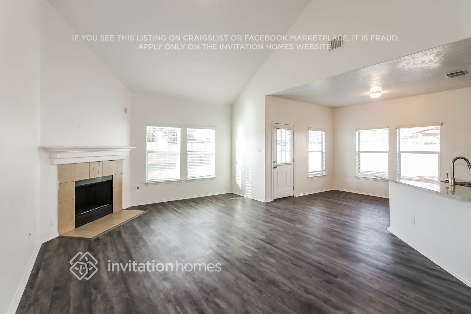 Building Photo - 21402 Mission Falls Dr
