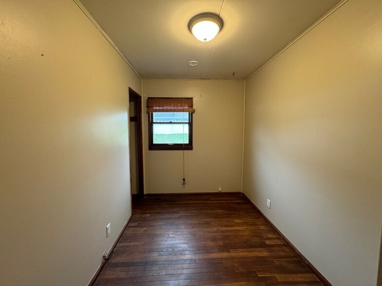 Building Photo - 452 Mildred St