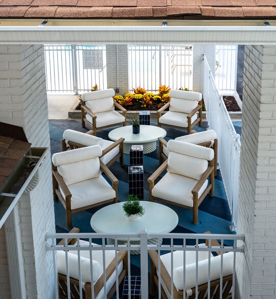 Building Photo - The Teale Golden Gate