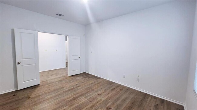 Building Photo - 1232 Mallow Rd