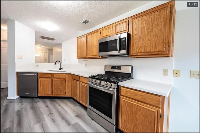 Building Photo - 4317 Plover Dr