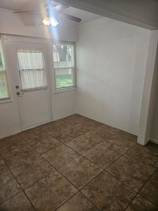 Building Photo - Charming 1-Bedroom 1-Bath Condo in 55+ Com...