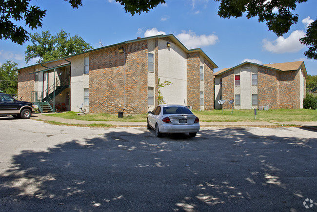 Building Photo - Boyd South