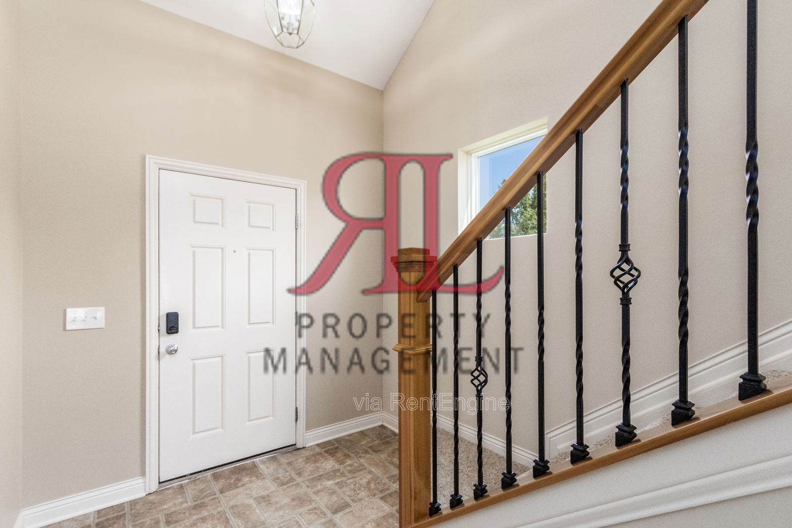 Building Photo - 6167 Upper Albany Xing Dr