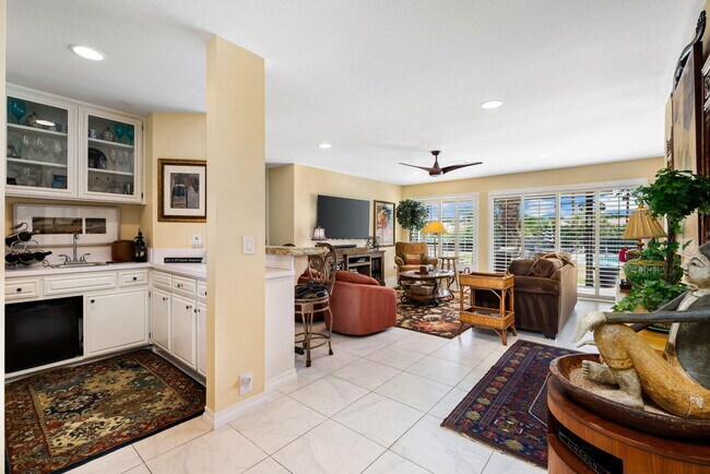 Building Photo - 79021 Bayside Ct