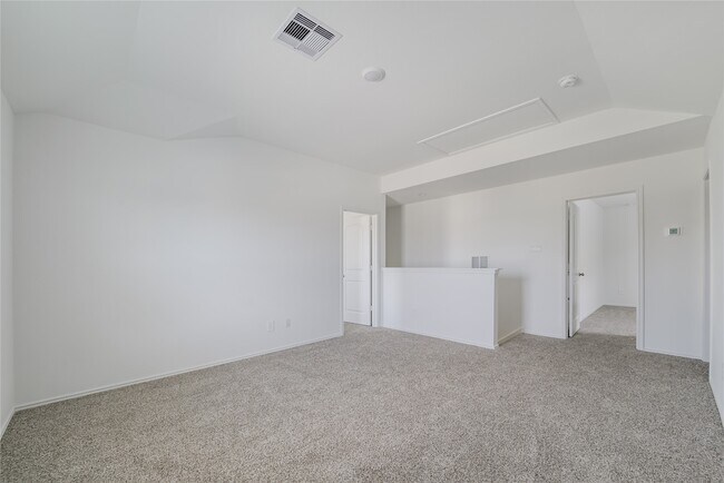 Building Photo - 24106 Juniper Hts Dr