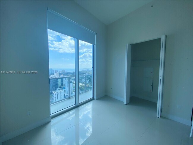 Building Photo - 185 SW 7th St