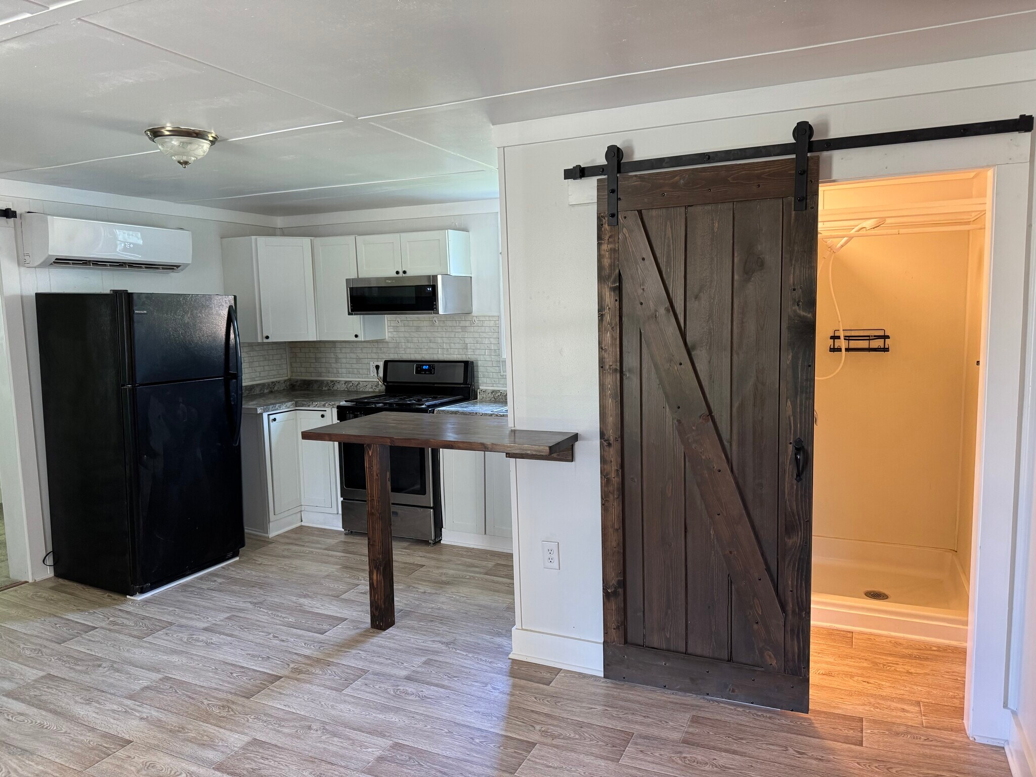 Building Photo - 10 Maryland Ave