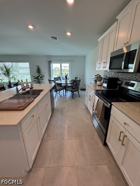 Building Photo - 3892 Treasure Oak Wy