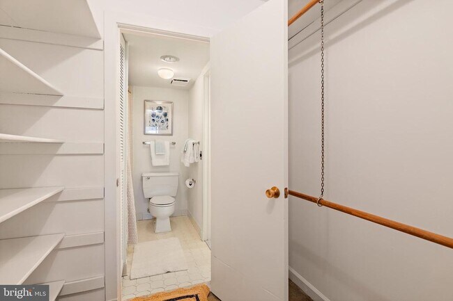 Building Photo - 100 Severn Ave