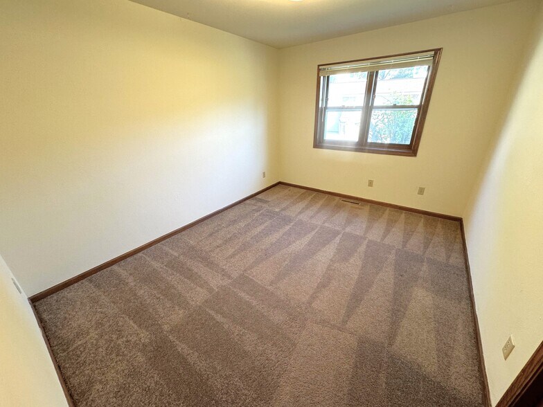 Building Photo - 3001 Cimarron Trl