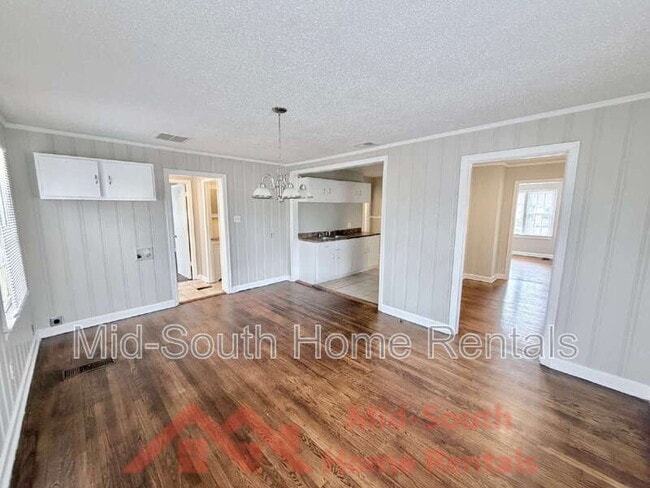 Building Photo - 2914 Hoskins Rd