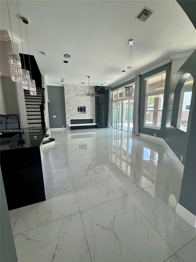 Building Photo - 4248 SW 185th Ave