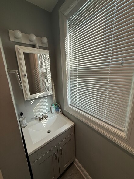 Bathroom - 55 Seadrift Ave