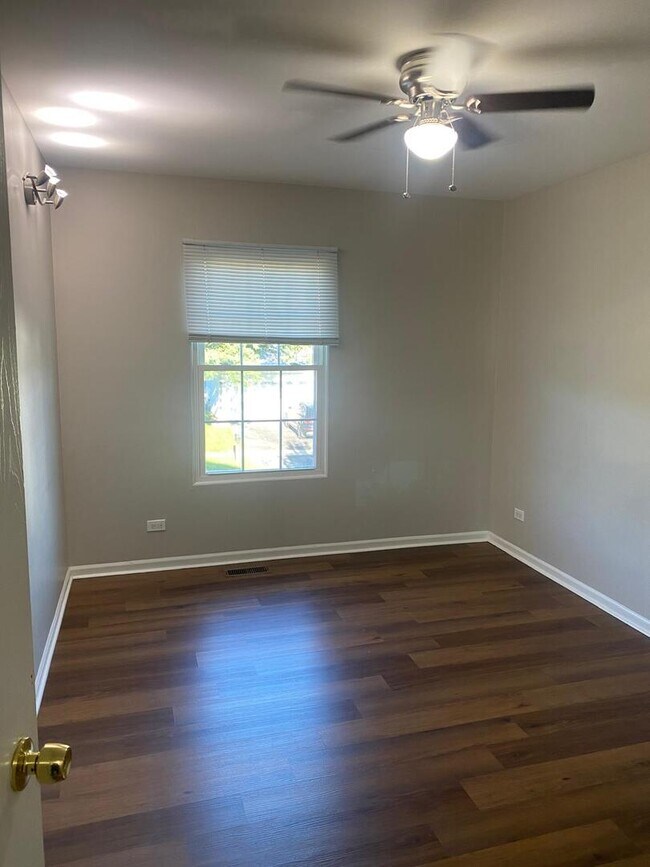 Building Photo - 1102 Southbridge Ln