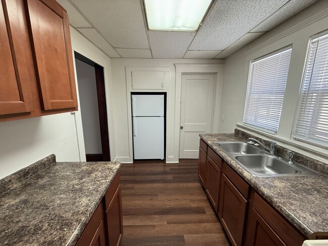 Building Photo - 4-Bedroom Home Near Downtown Jackson