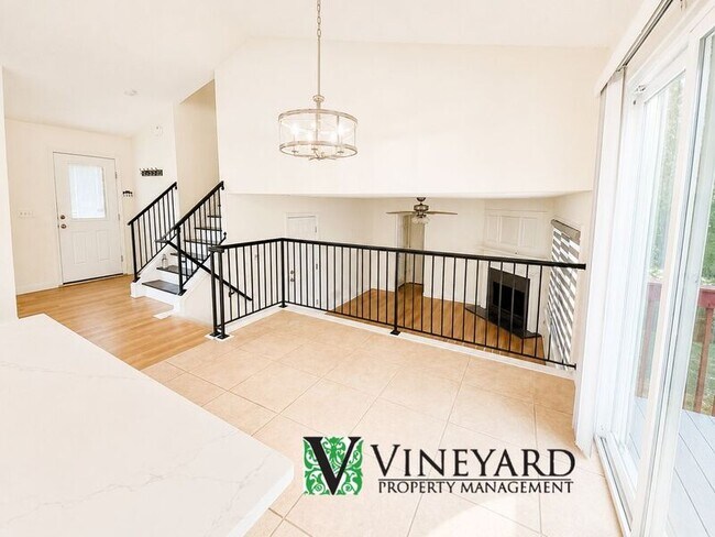 Building Photo - 414 Darter Dr NW