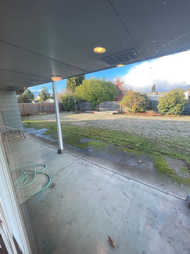 Building Photo - Newly Remodeled 4 Bedroom with a large fenced yard!