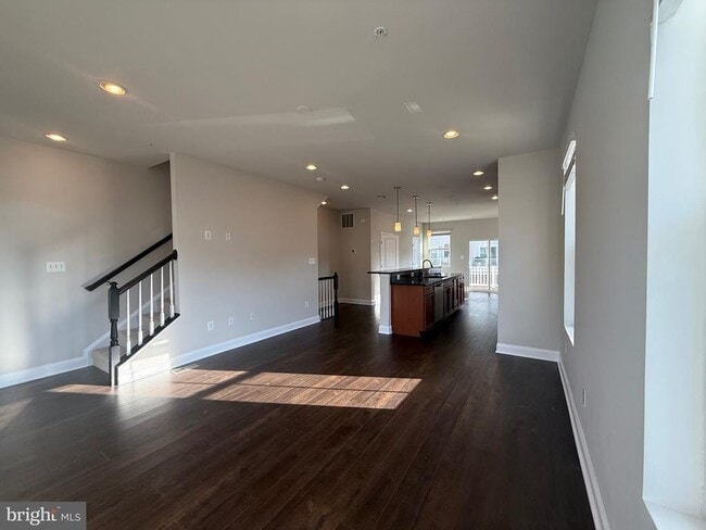 Building Photo - 7105 Druce Way