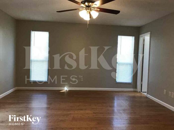 Building Photo - 2462 Ridgecrest Ave