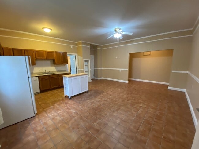 Building Photo - Black Mountain - Home Apartment, North Fork Rd, Utilities included