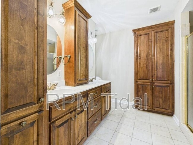 Building Photo - 4905 Burnley Dr