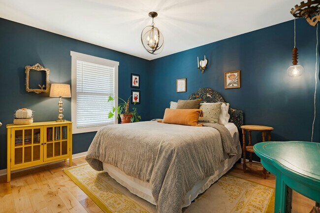 Building Photo - 695 Reed St