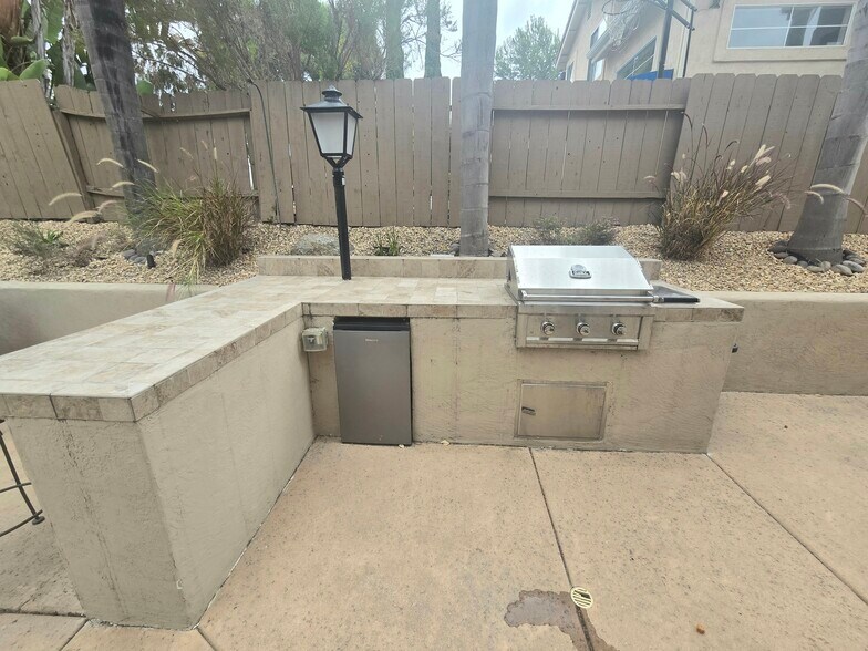 Building Photo - 4802 Baroque Ter