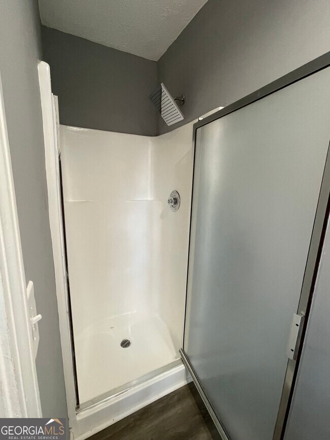 Building Photo - 505 Ironwood Ct SE
