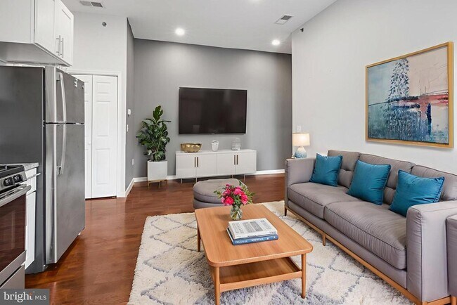 Building Photo - 511 South St